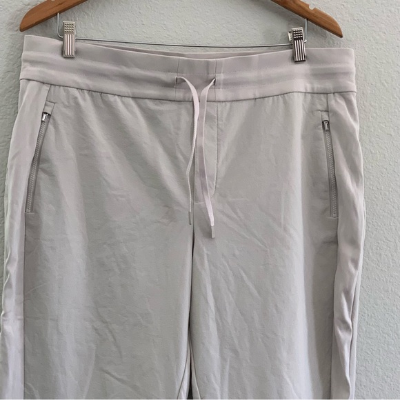 Athleta HEADLANDS HYBRID MID RISE JOGGER PULL ON SIZE 16 HIKING WALKING CASUAL - Picture 4 of 16